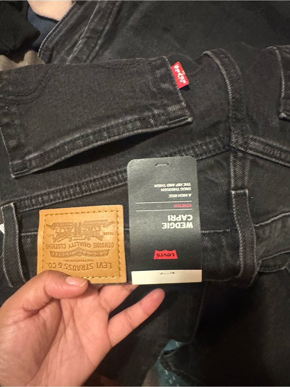 Levi's Black Wedgie Capri Jeans - Women's Ankle Crop